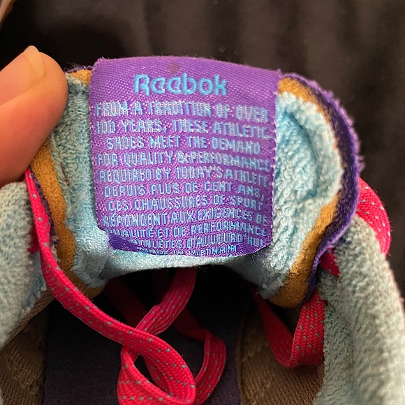 Reebok tennis shoes - Picture 11 of 15